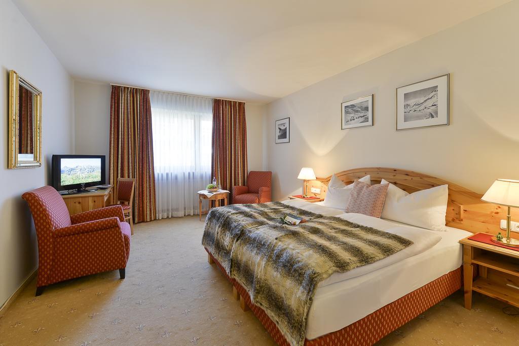 Alpenhotel Valluga Zürs Esterno foto
